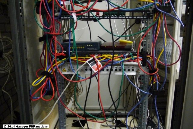http://fdrauctions.com/lot/lot-details/5287/inhoud-uit-de-patchkast
